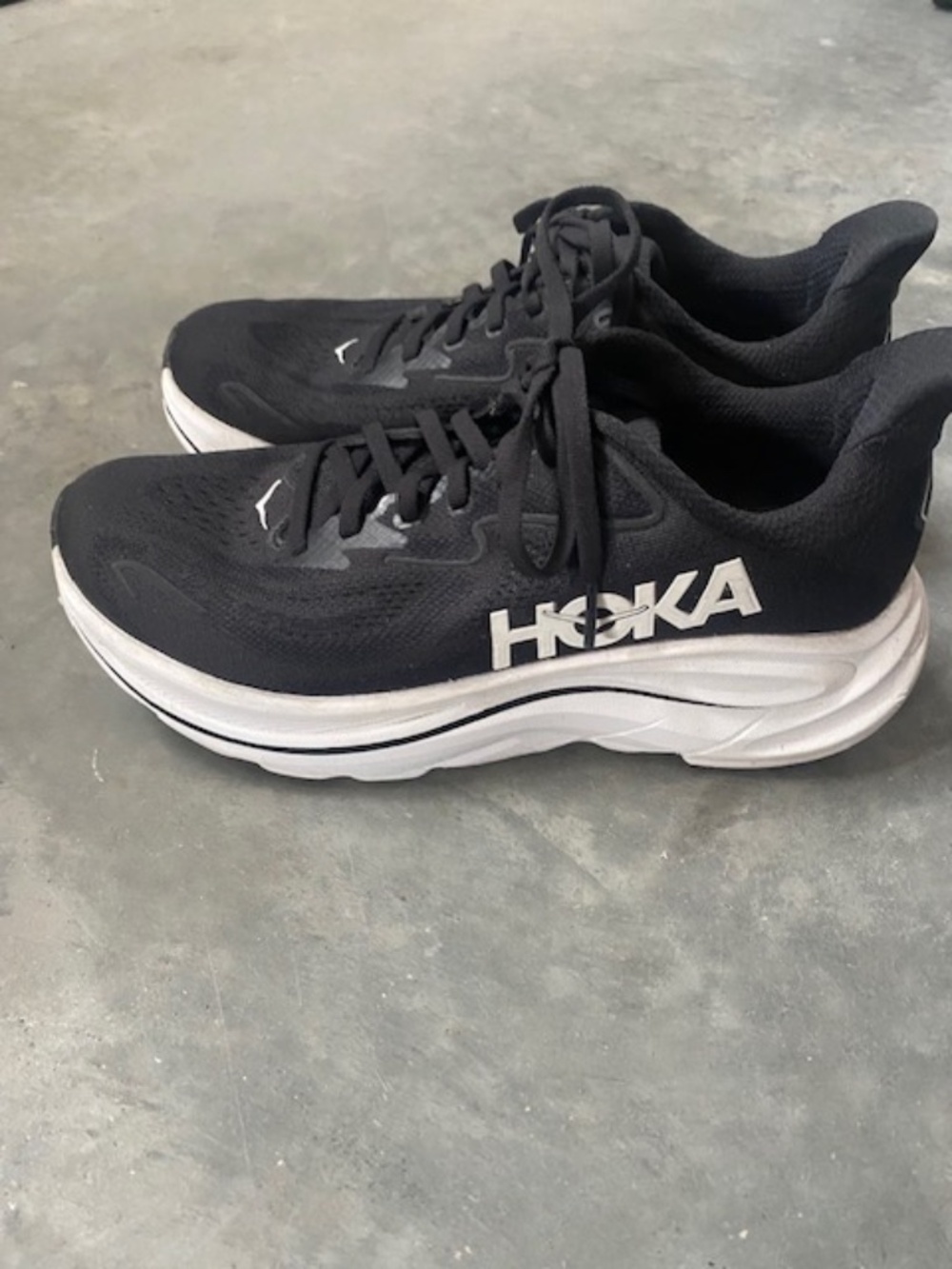 Hoka Black And White Clifton 10 Running Sneakers Size 9 - Picture 7 of 11